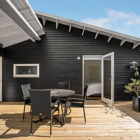 Ferienhaus 3 Bedroom Stunning In